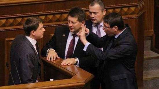 Рада получила запрос на снятие иммунитета с Олеся Довгого