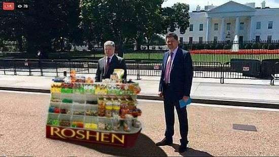 Пользователи соцсетей отреагировали на поездку Порошенко к Трампу фотожабами