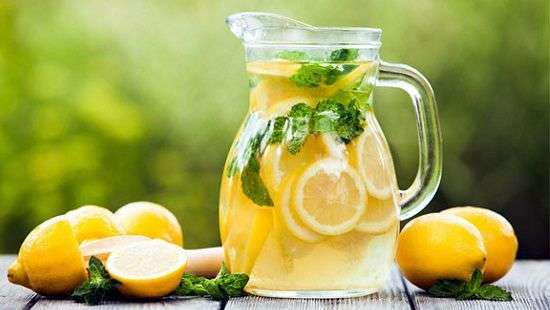 Названы самые вредные напитки для утоления жажды