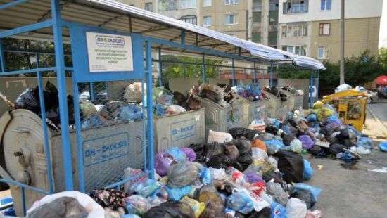 Львовская ОГА готова за 300 млн. грн решить за Садового проблему с мусором