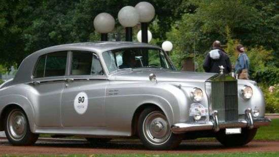 В Москве горе-реставратор испортил Rolls-Royce, в котором возили актрису Грейс Келли