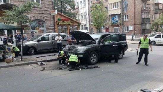 Аннексия Крыма: в сети появилась новая версия взрыва в центре Киева