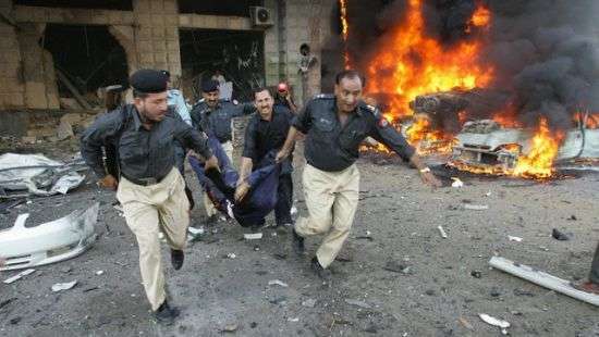 Взрывы в Пакистане унесли жизни как минимум 40 человек