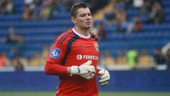 Бывший голкипер сборной Украины будет играть в любительском клубе
