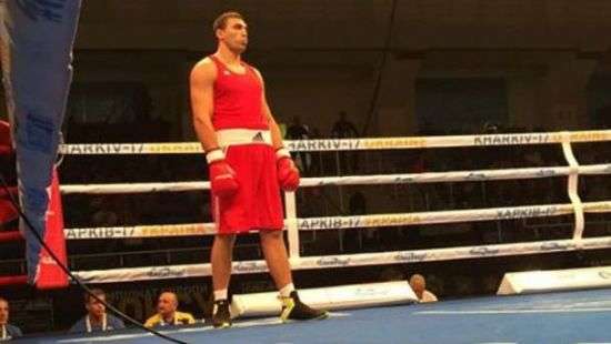 Украинец побил россиянина в полуфинале ЧЕ по боксу