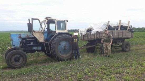 В Сумской области пытались вывезти в Россию на тракторе три тонны мясной продукции