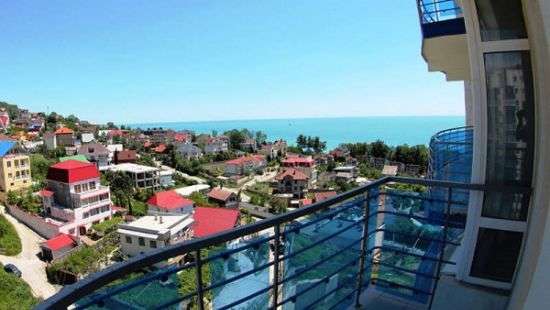 В Крыму продадут 43 квартиры Коломойского