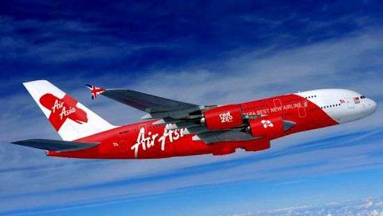 В малазийском пассажирском авиаланере в полете отказал двигатель (видео)