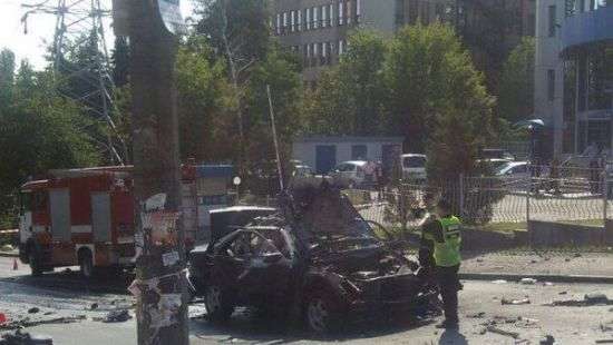 Стало известно имя погибшего водителя взорванной в Киеве иномарки