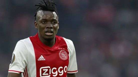 «Челси» продал форварда «Аякса» в «Лион» за 10 миллионов