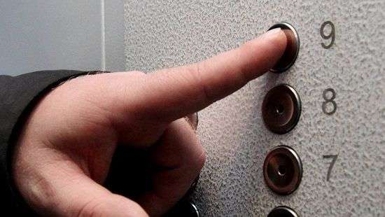 На каком этаже жить безопасно, рассказали врачи