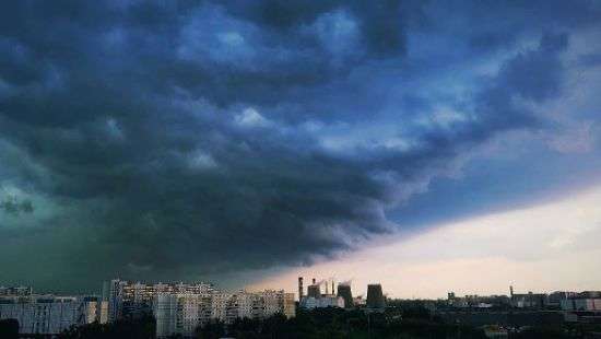 На Москву обрушился разрушительный смерч, есть жертвы (фото/видео)