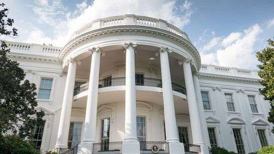 У Трампа назвали размеры зарплат сотрудников Белого дома