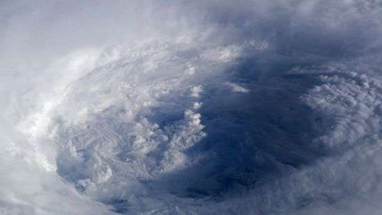 Японию накрыл мощный тайфун «Нанмадол», стихия движется на Токио