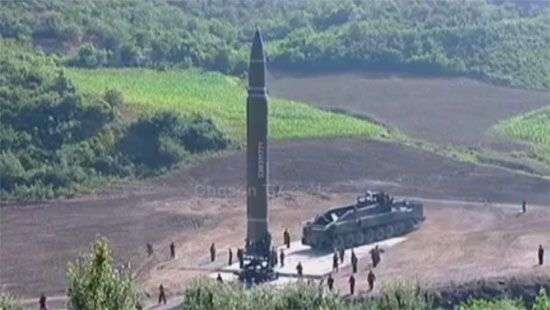 Северная Корея показала запуск своего «подарка» для США (видео)