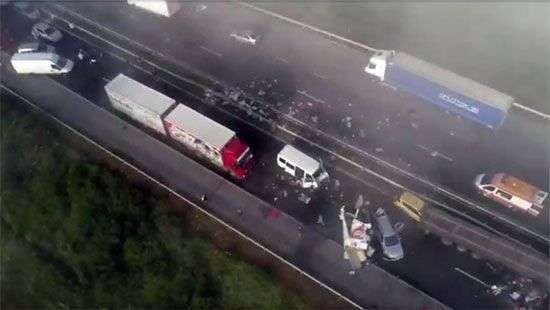 Гигантское ДТП в Болгарии: столкнулись более 40 машин (фото/видео)