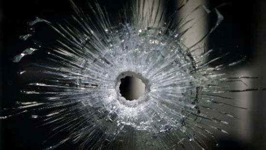 Неизвестные обстреляли дома следователей, которые ведут дела фискалов