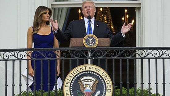 С приходом Трампа женщинам в Белом доме понизили зарплату