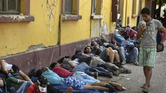 Мальчик проехал 230 км из Марокко в Испанию под днищем автобуса