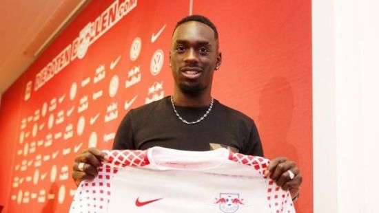 «Лейпциг» купил форварда ПСЖ