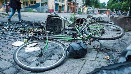 В Гамбурге напали на охранников Путина (видео)