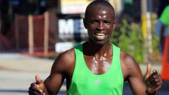 В США кенийский бегун сумел убежать от двух разъяренных медведей