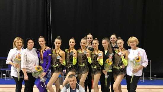 Украинские гимнастки завоевала серебро на этапе Кубка мира