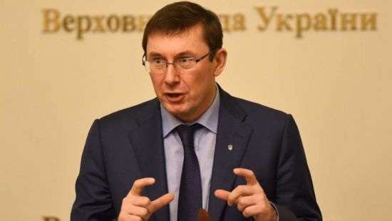 Нардепы своих не сдают