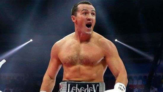 Российский боксер защитил титул чемпиона WBA Super World