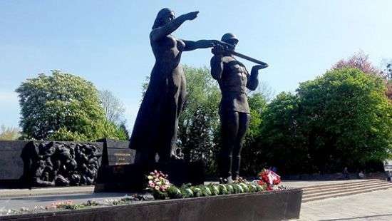 Во Львове снесут Монумент Славы