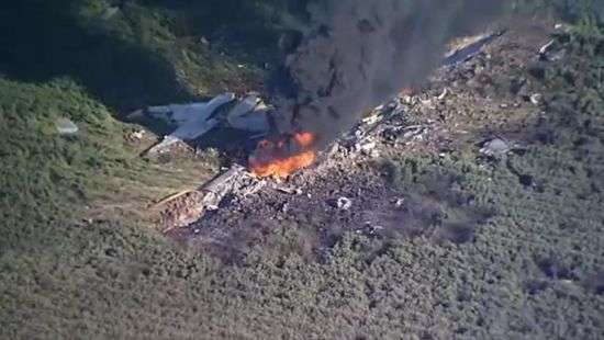 Обнародовано видео с места крушения военно-транспортного самолета в США (видео)