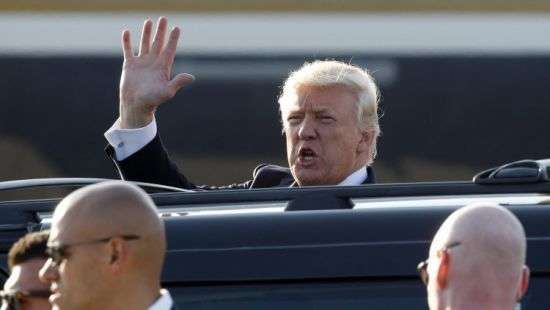 Знаменитый писатель назвал Трампа фейковым президентом