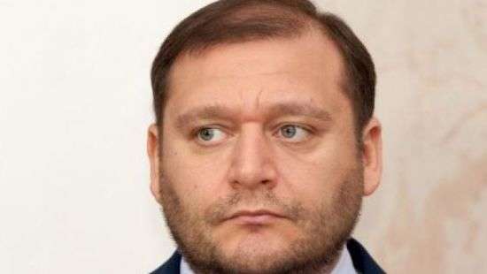 Михаил Добкин явился на допрос в Генпрокуратуру с паспортами