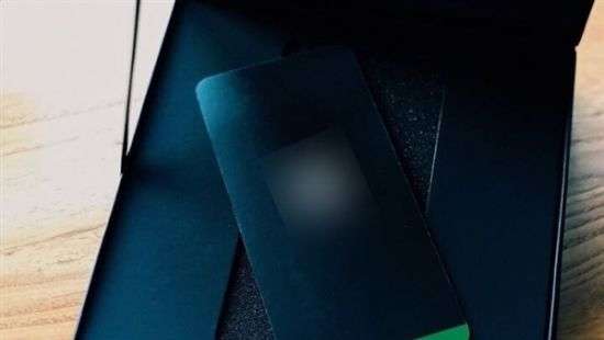 Meizu подтвердила запуск смартфона с двумя экранами