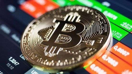 Курс Bitcoin рекордно рухнул