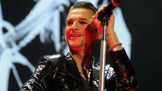 Фронтмен Depeche Mode угодил в больницу в Минске