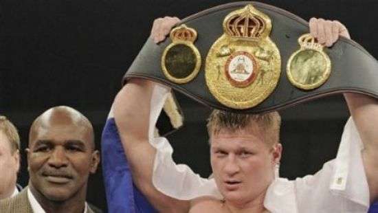 Российский боксер стал «чистым» по версии WBC и VADA