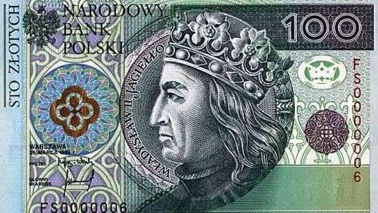 Украинцы в Польше стали зарабатывать вдвое больше