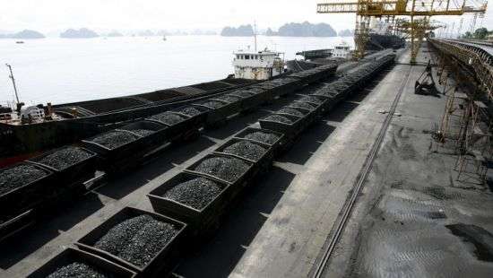 США втрое подняли цену угля для Украины