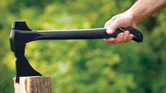 Теперь стрижки делаются при помощи молотка и топора (ВИДЕО)