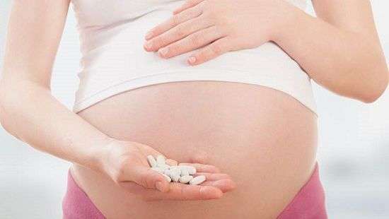 О риске приема антибиотиков для беременных рассказали врачи
