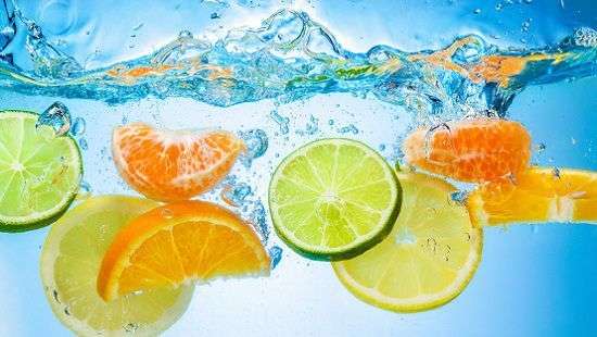 Эксперты назвали топ продуктов, которые выводят никотин из организма