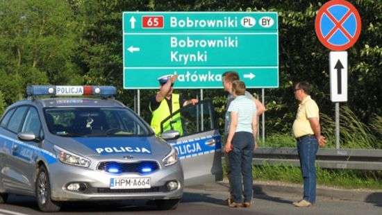 Польские полицейские пошли под суд из-за пачки печенья