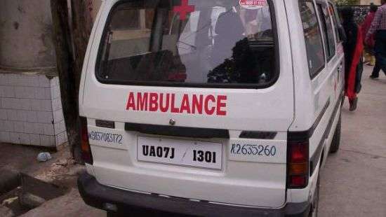 В Индии автобус сорвался в ущелье, десятки погибших