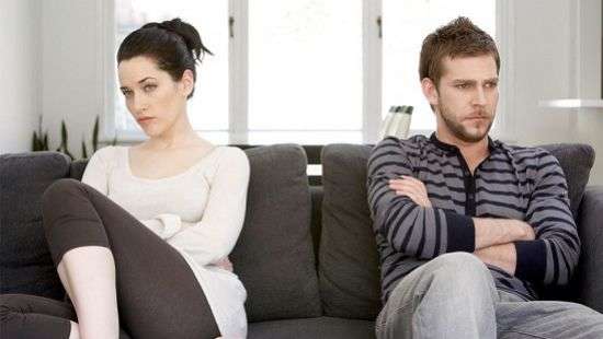 Когда начинается кризис брака, рассказали психологи