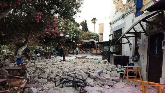 Сейсмолог рассказал о причинах землетрясения в Эгейском море