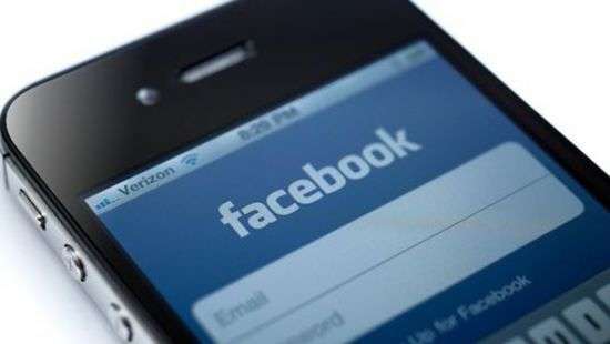 Facebook разрабатывает смартфон