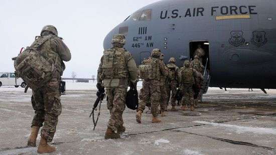 12 военных США попали в больницу после парашютной высадки