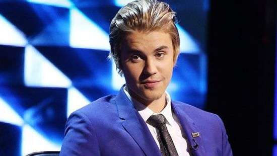 Джастин Бибер на авто сбил фотографа (видео)