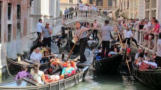 Власти Венеции увеличили штрафы для туристов